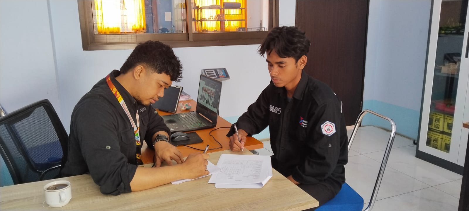 Asistensi Praktikum dan Responsi Matakuliah ( Konstruksi Tanah)